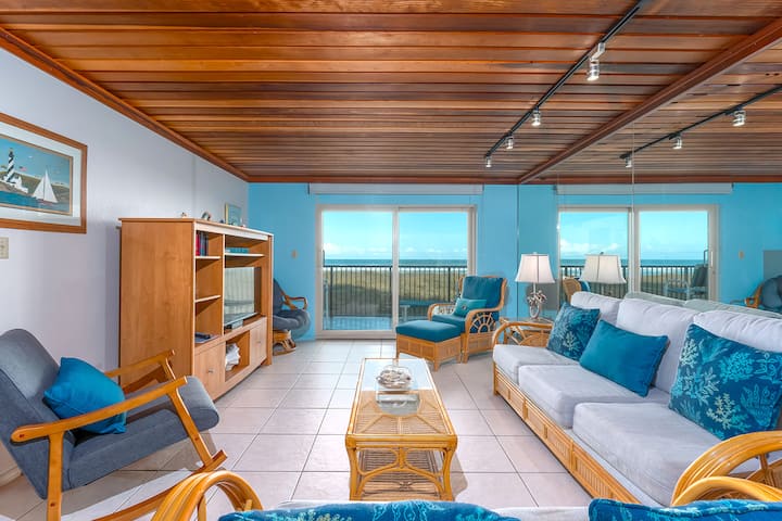 Seagull 202 - Quiet Beachfront Hideaway - South Padre Island