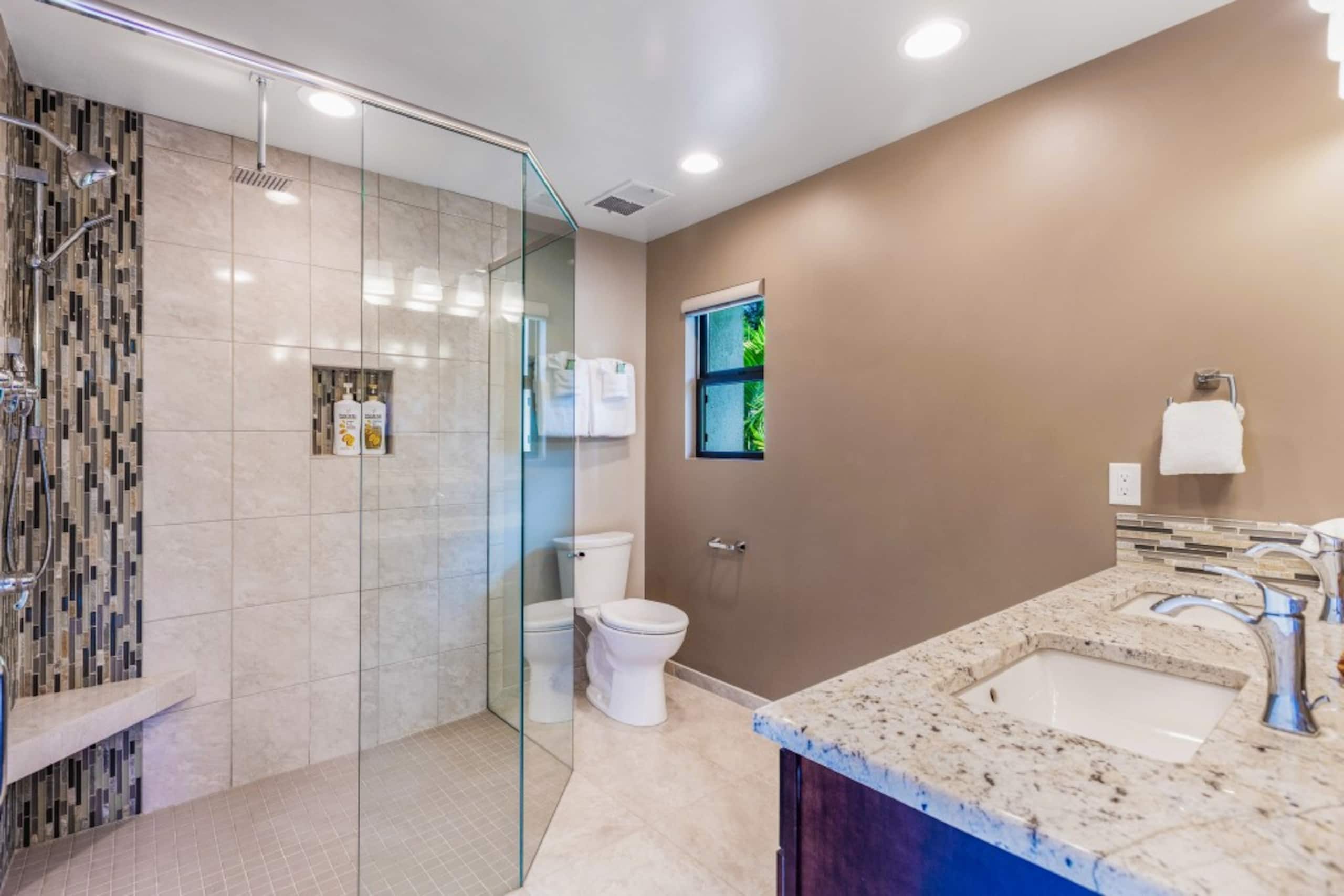 Condo in Lahaina · ★5.0 · 1 bedroom · 1 bed · 2 baths - Image 33