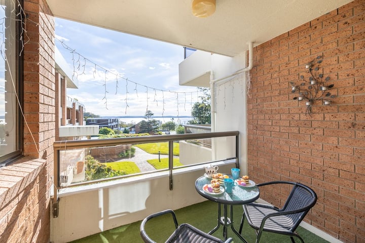 The Commodore 17, 9-11 Donald St - Water Views - Nelson Bay
