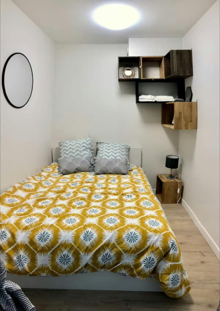 საძინებელი 1