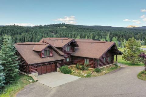 Big Sky Vacation Rentals: MDW Red Feather Lodge