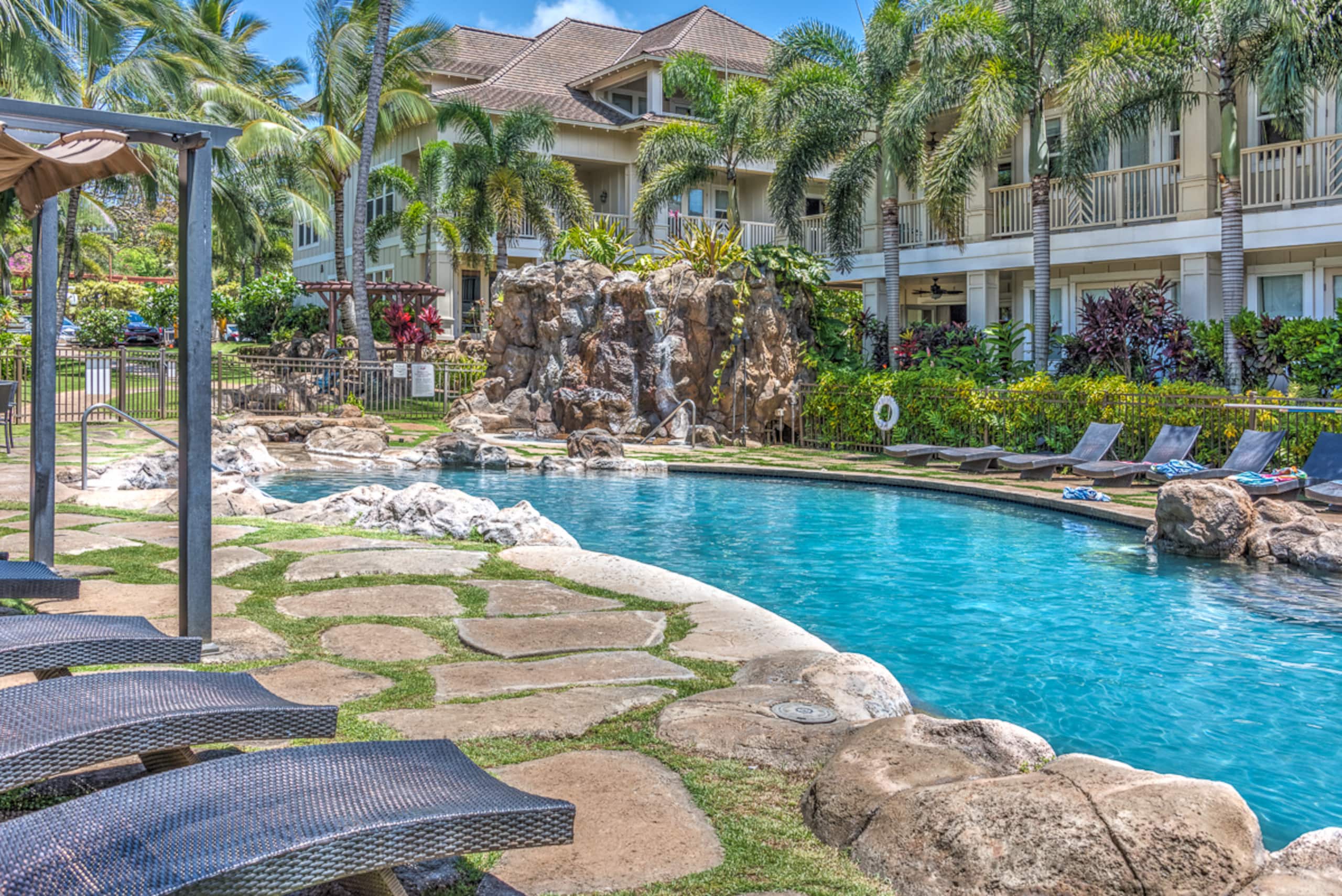 Condo in Koloa · ★4.89 · 3 bedrooms · 4 beds · 3 baths - Photo 4