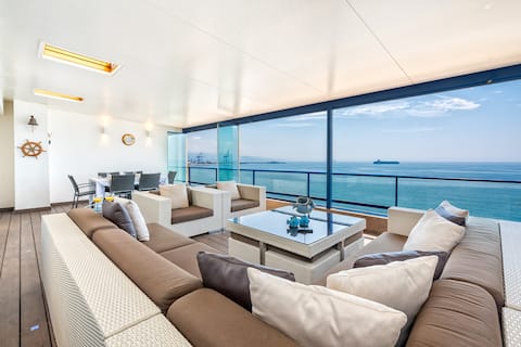Popular Airbnb listing: iloftmalaga penthouse Pacifico 19 A in Pacífico