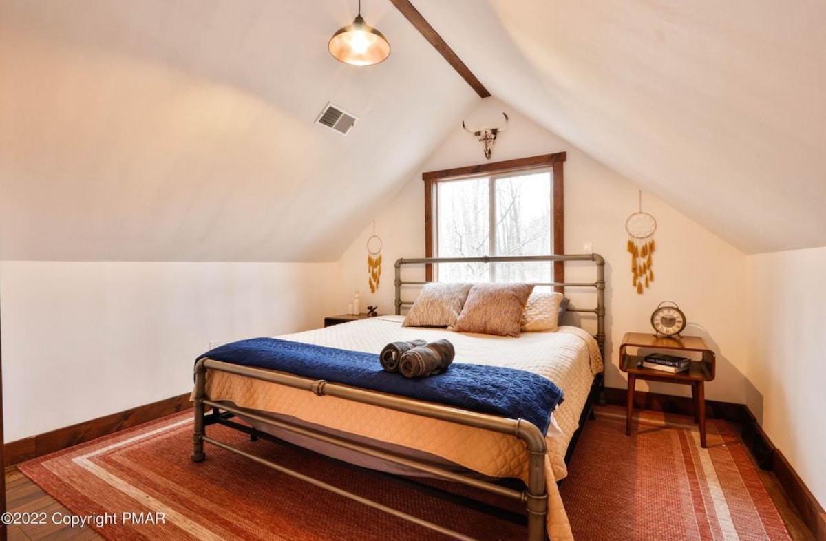 Spálňa s manželskou posteľou č. 1