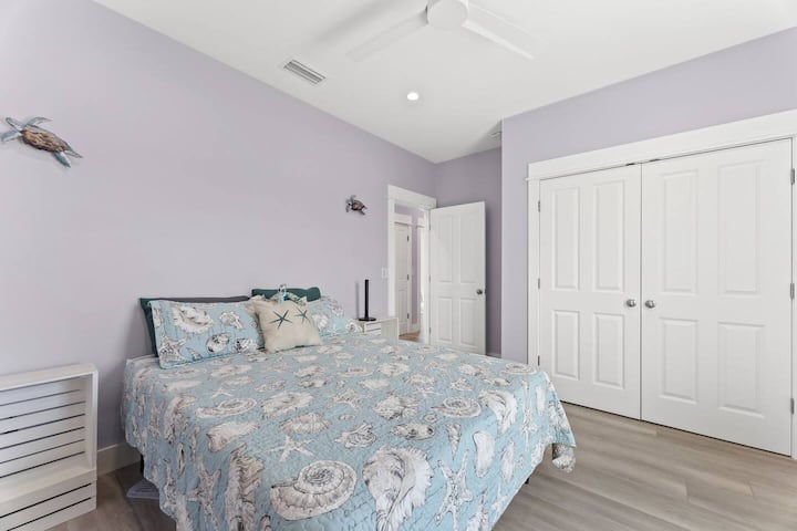 Queen Bed