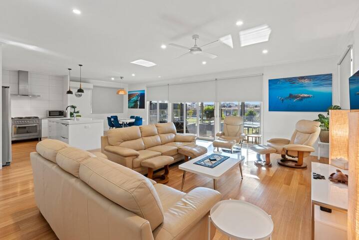 108 Madaffari Drive gallery image 5