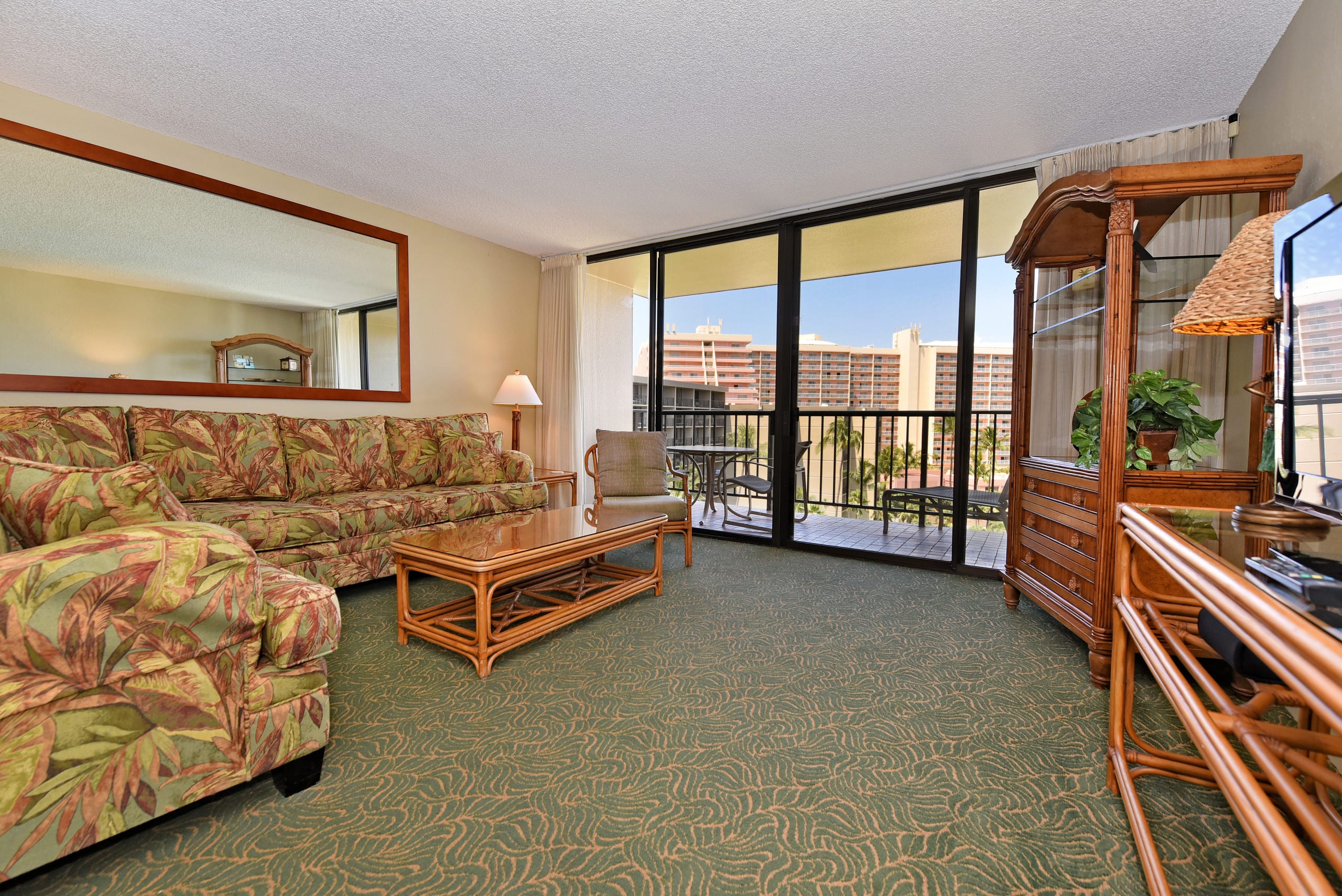 Condo in Lahaina · ★4.57 · 1 bedroom · 2 beds · 1 bath - Image 5