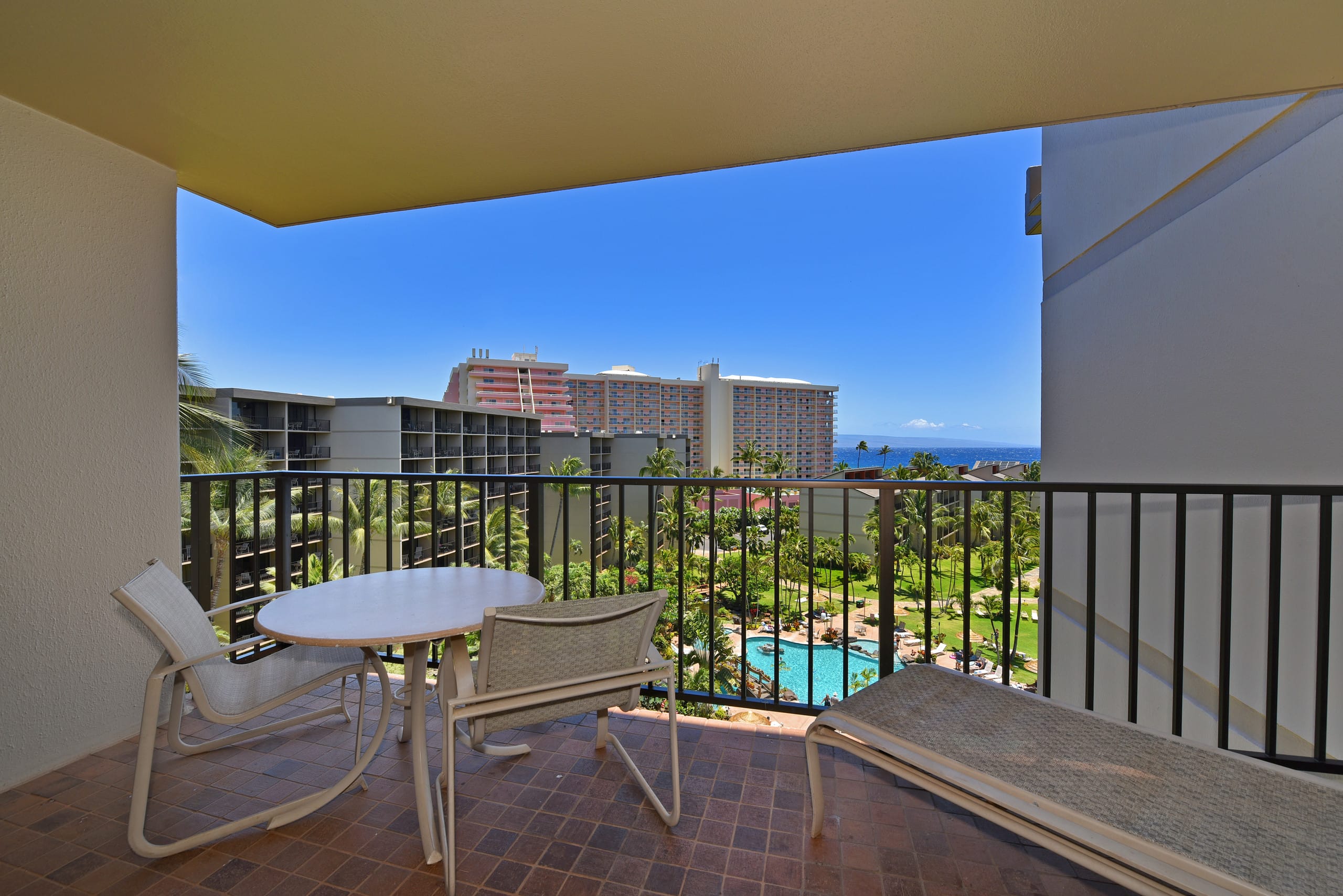 Condo in Lahaina · ★4.57 · 1 bedroom · 2 beds · 1 bath - Image 21