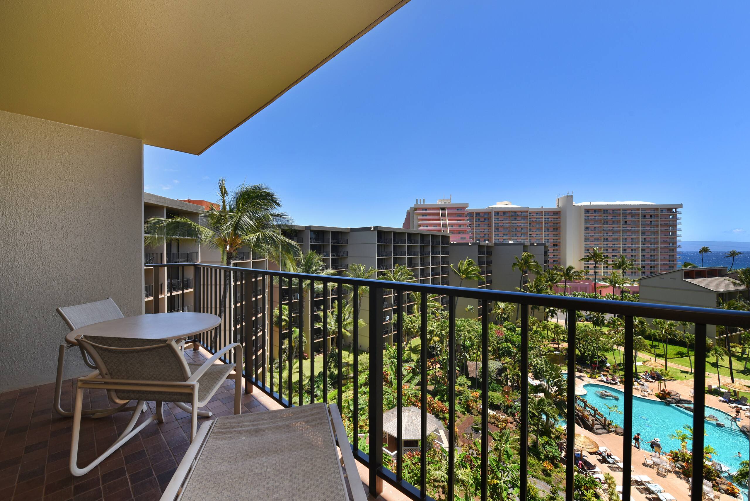 Condo in Lahaina · ★4.57 · 1 bedroom · 2 beds · 1 bath - Image 1