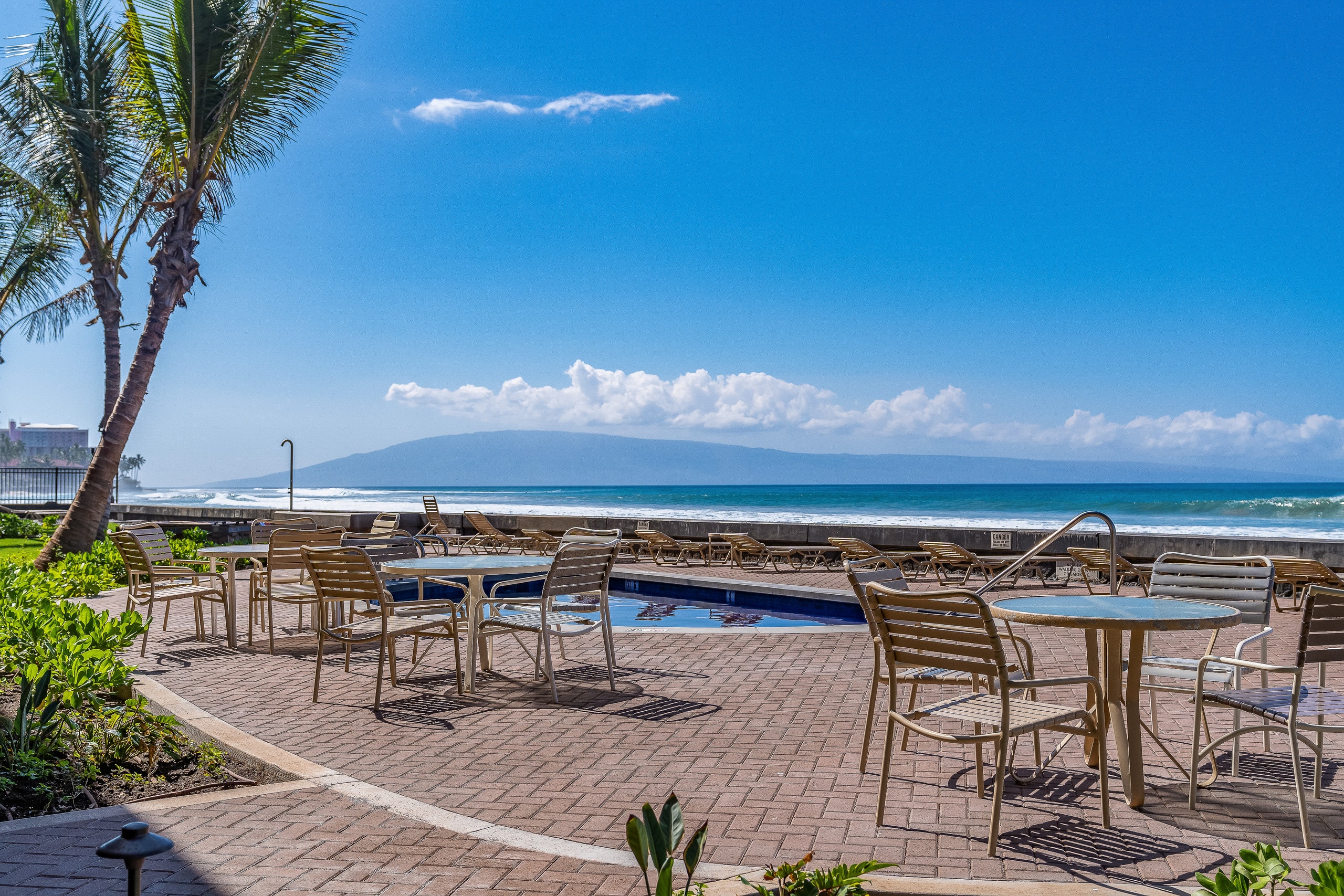 Condo in Lahaina · ★4.77 · 2 bedrooms · 3 beds · 2 baths - Image 45