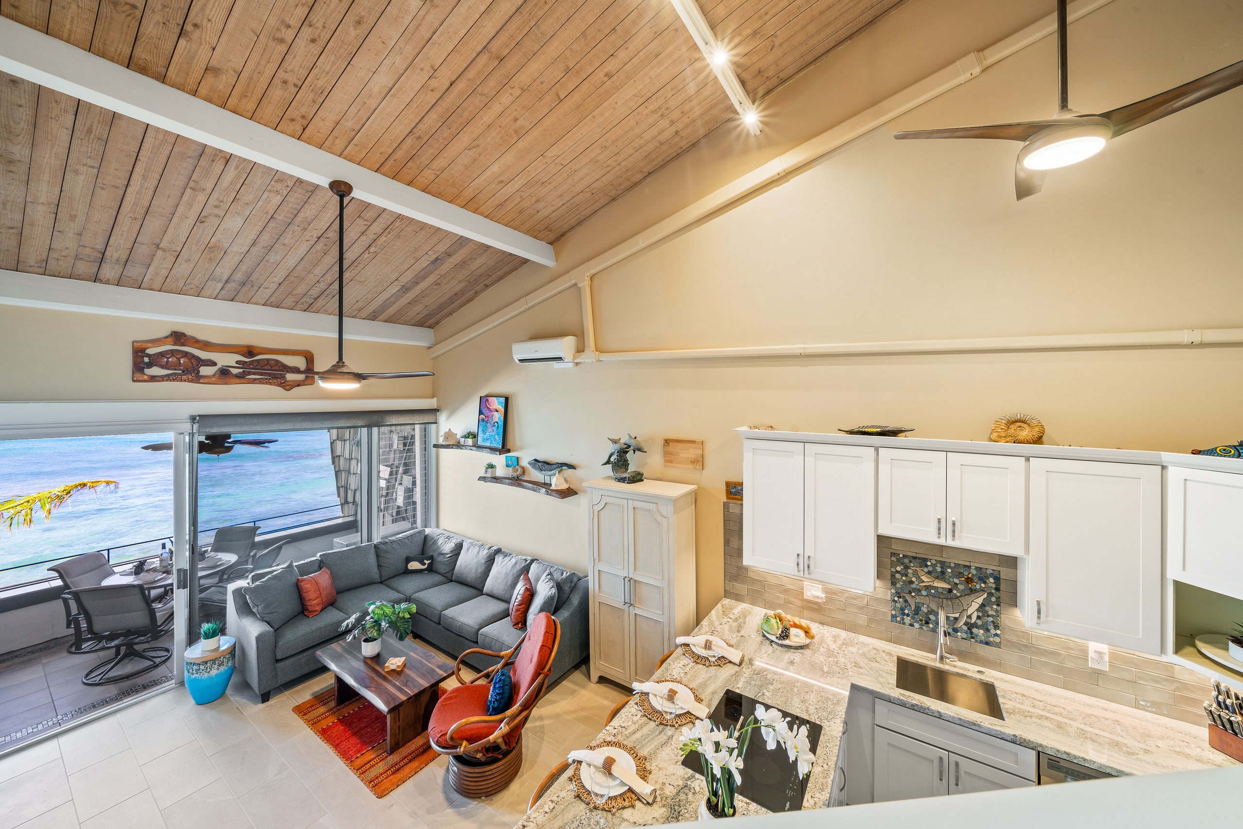 Condo in Lahaina · ★4.77 · 2 bedrooms · 3 beds · 2 baths - Image 24
