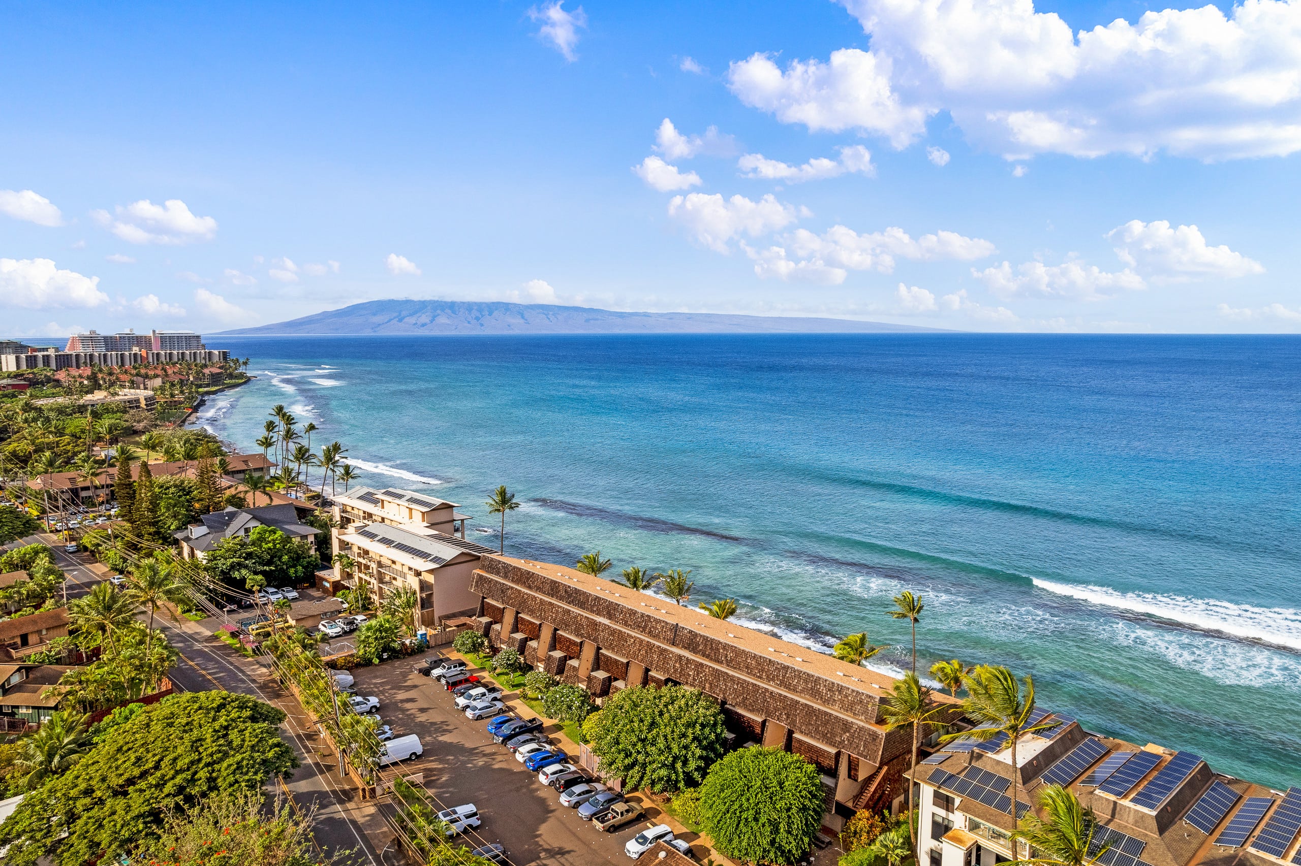 Condo in Lahaina · ★4.77 · 2 bedrooms · 3 beds · 2 baths - Image 42