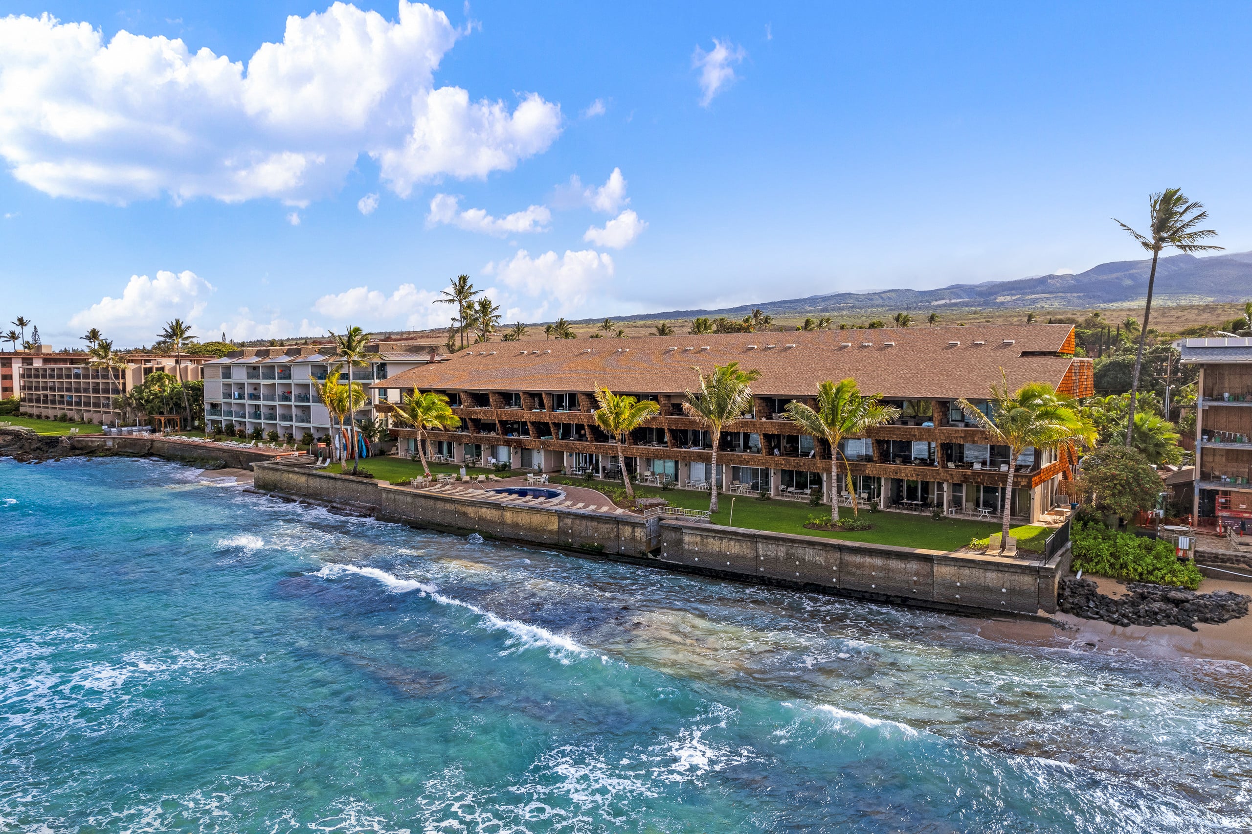 Condo in Lahaina · ★4.77 · 2 bedrooms · 3 beds · 2 baths - Image 39