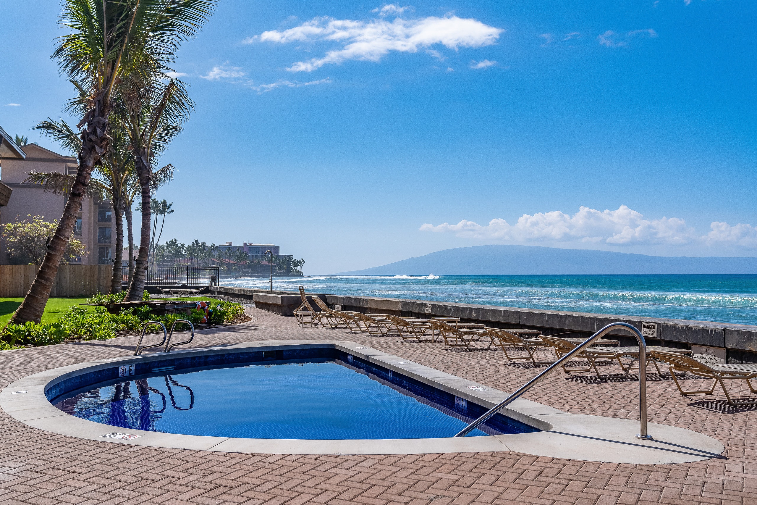 Condo in Lahaina · ★4.77 · 2 bedrooms · 3 beds · 2 baths - Image 47