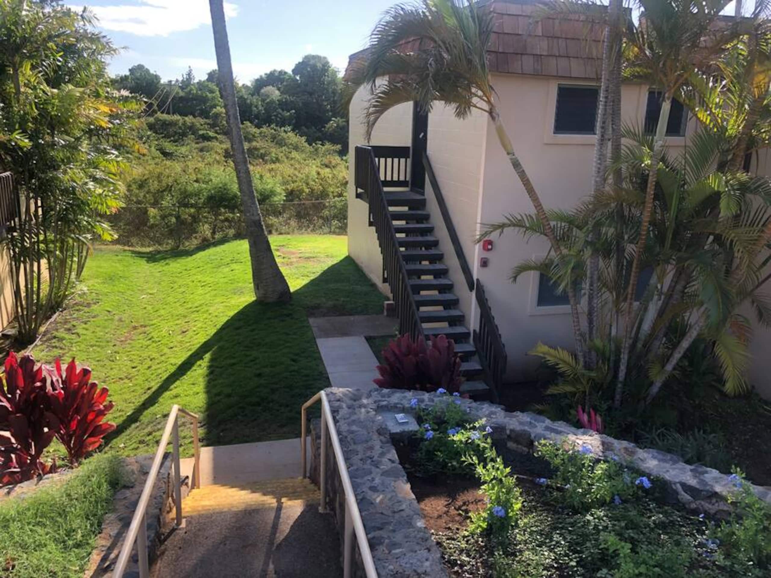 Condo in Lahaina · ★4.79 · 1 bedroom · 2 beds · 1 bath - Image 16