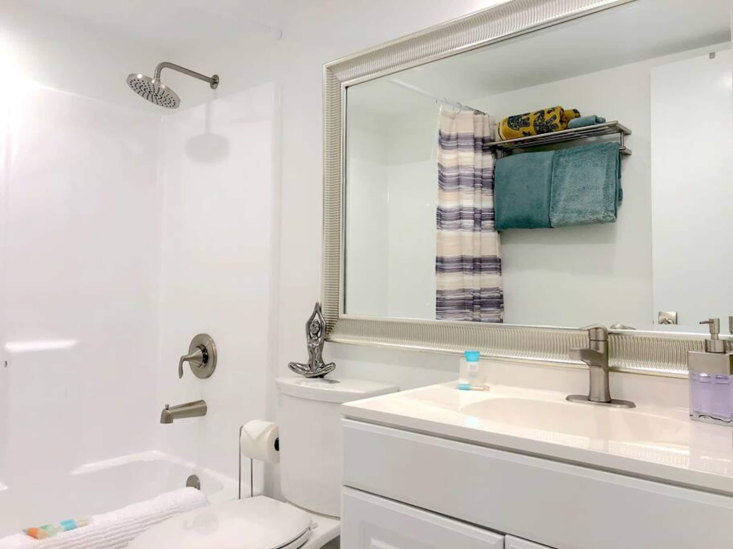 Condo in Lahaina · ★4.79 · 1 bedroom · 2 beds · 1 bath - Image 10