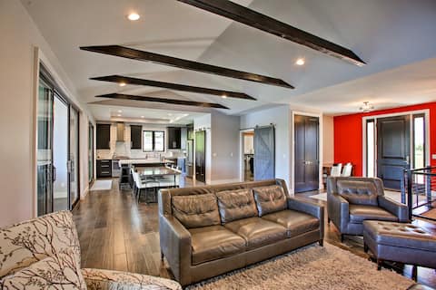 Sunroom + Hot Tub! Waterfront Silver Lake Home