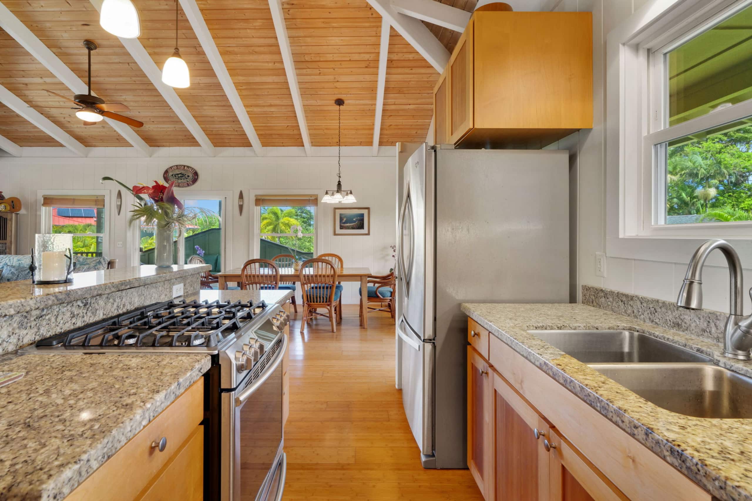 Home in Hanalei · ★4.8 · 3 bedrooms · 3 beds · 3 baths - Image 17