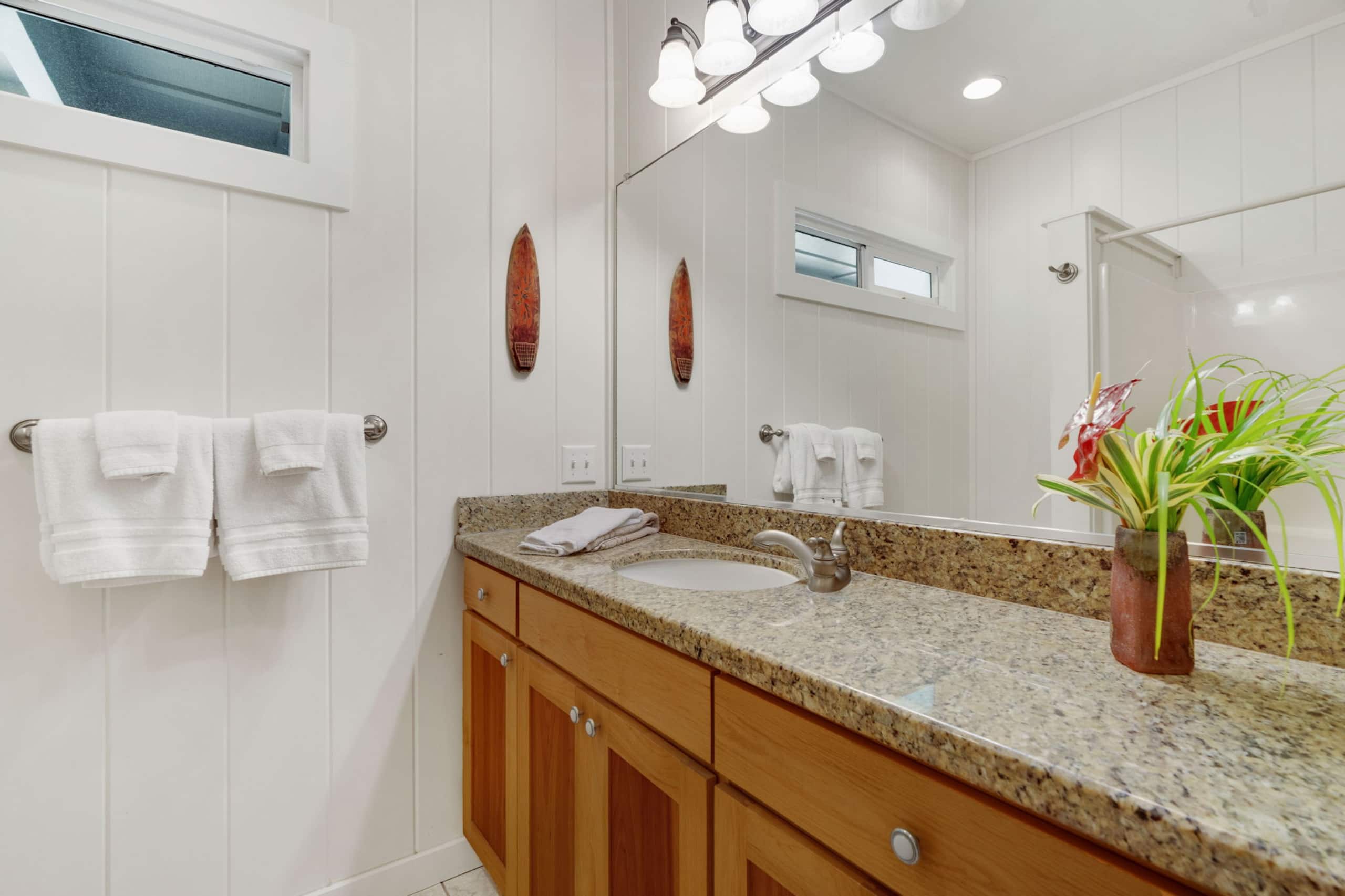 Home in Hanalei · ★4.8 · 3 bedrooms · 3 beds · 3 baths - Image 38