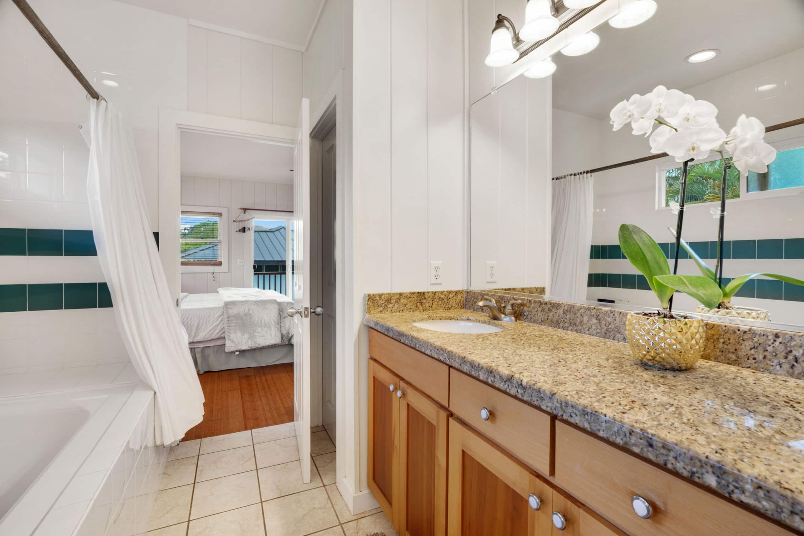 Home in Hanalei · ★4.8 · 3 bedrooms · 3 beds · 3 baths - Image 39