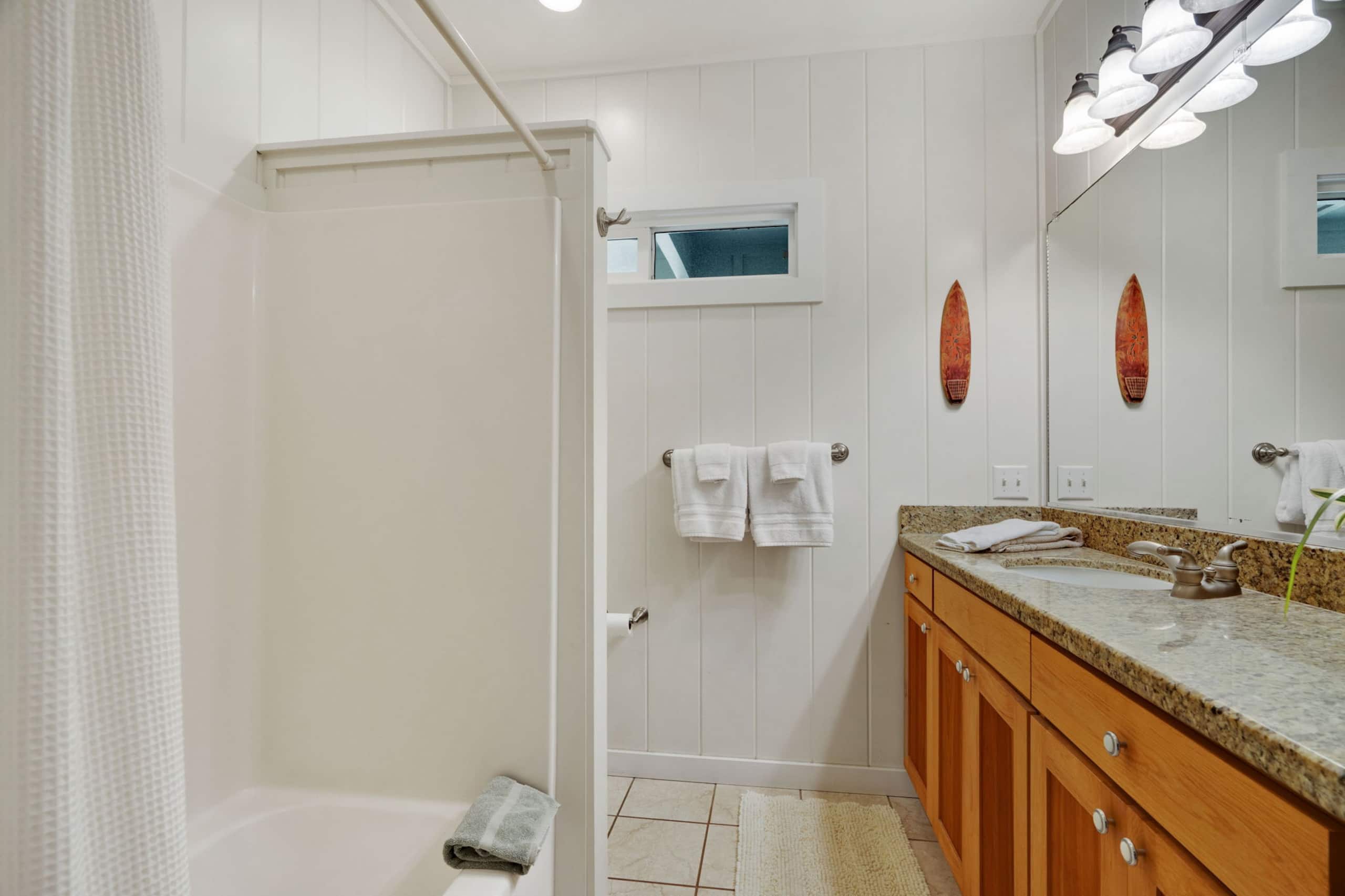 Home in Hanalei · ★4.8 · 3 bedrooms · 3 beds · 3 baths - Image 36