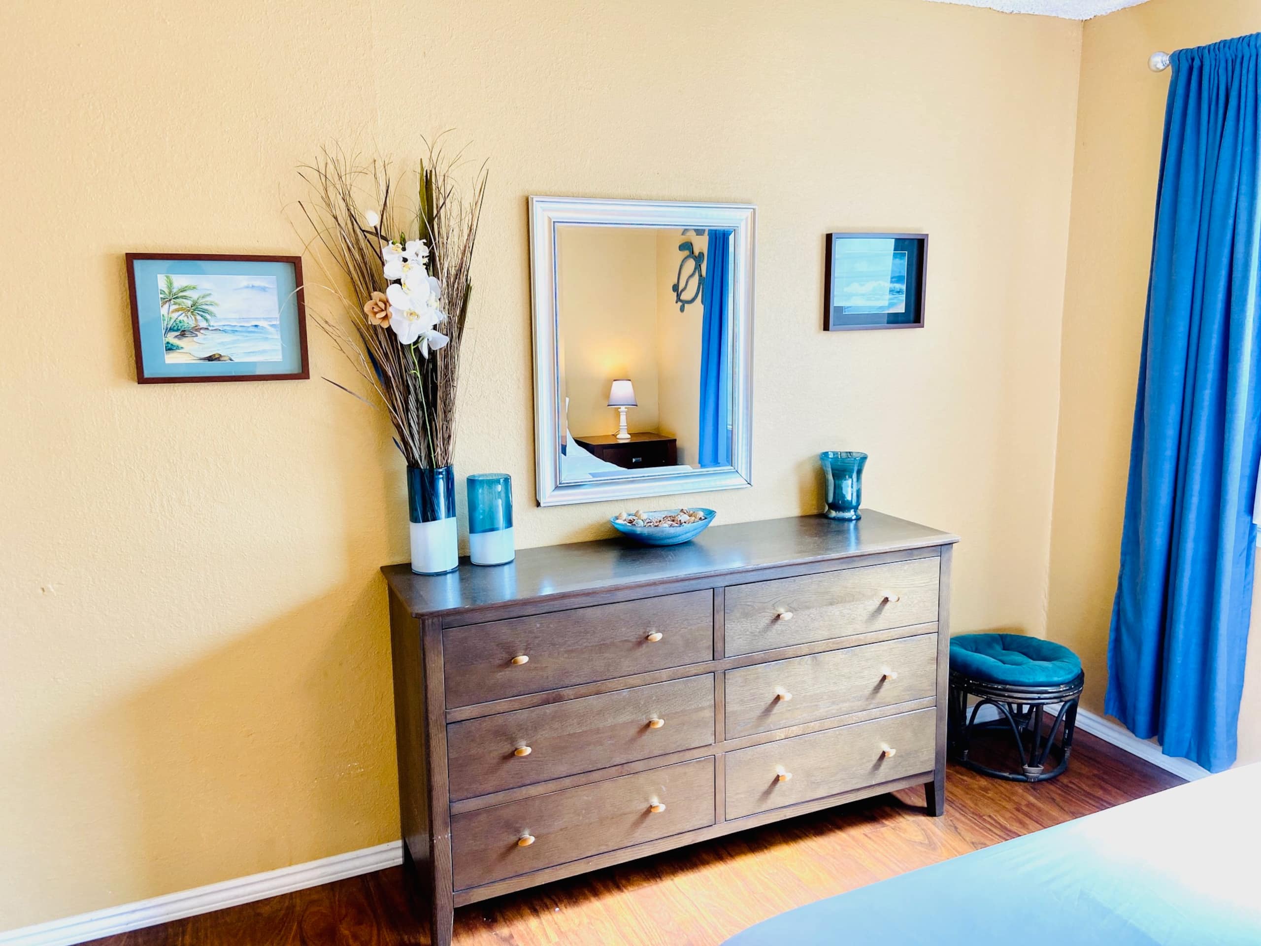 Condo in Kailua · ★4.63 · 2 bedrooms · 3 beds · 1 private bath - Image 4