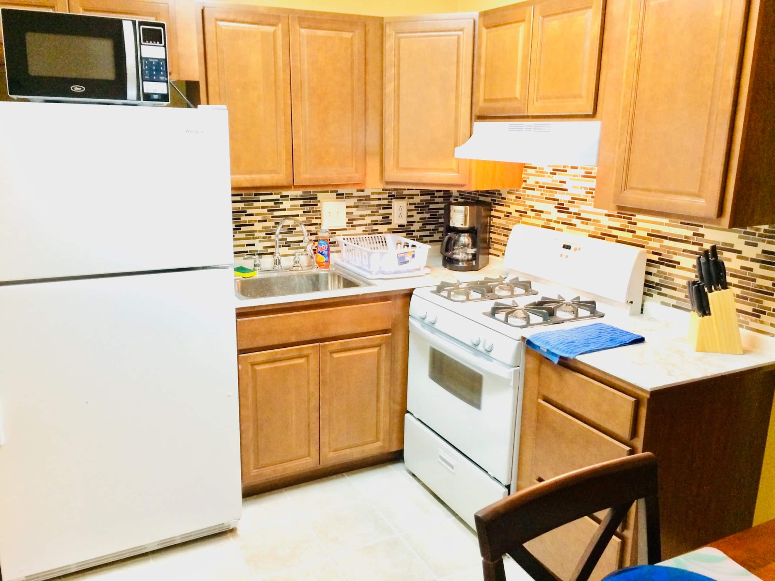 Condo in Kailua · ★4.63 · 2 bedrooms · 3 beds · 1 private bath - Image 12