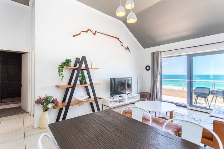 Sea Spray B403 by CTHA gallery image 3