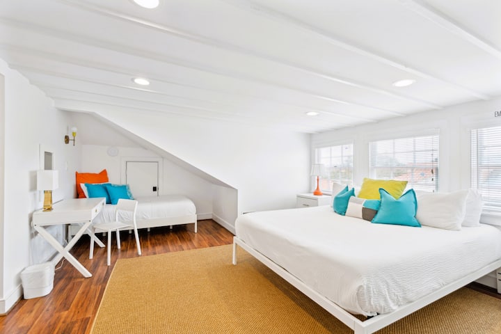 Manželská posteľ s dvoma dvojčatami