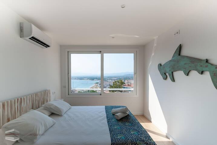 superior villa with private pool and sea view (cap gallery image 5