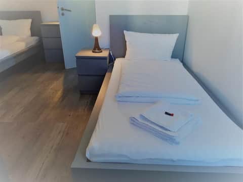 Erfolgreiche Airbnb-Immobilie: BoLA Apartment Hamburg 2 SZ + 6 Betten · Nr. 1 in Bramfeld