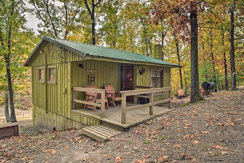 'Matt Dillon' Cabin ~ 1 Mile to Raystown Lake!