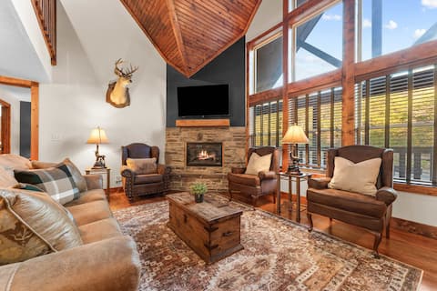 RUSTIC CABIN with 7 Master Suites!! By Pool!