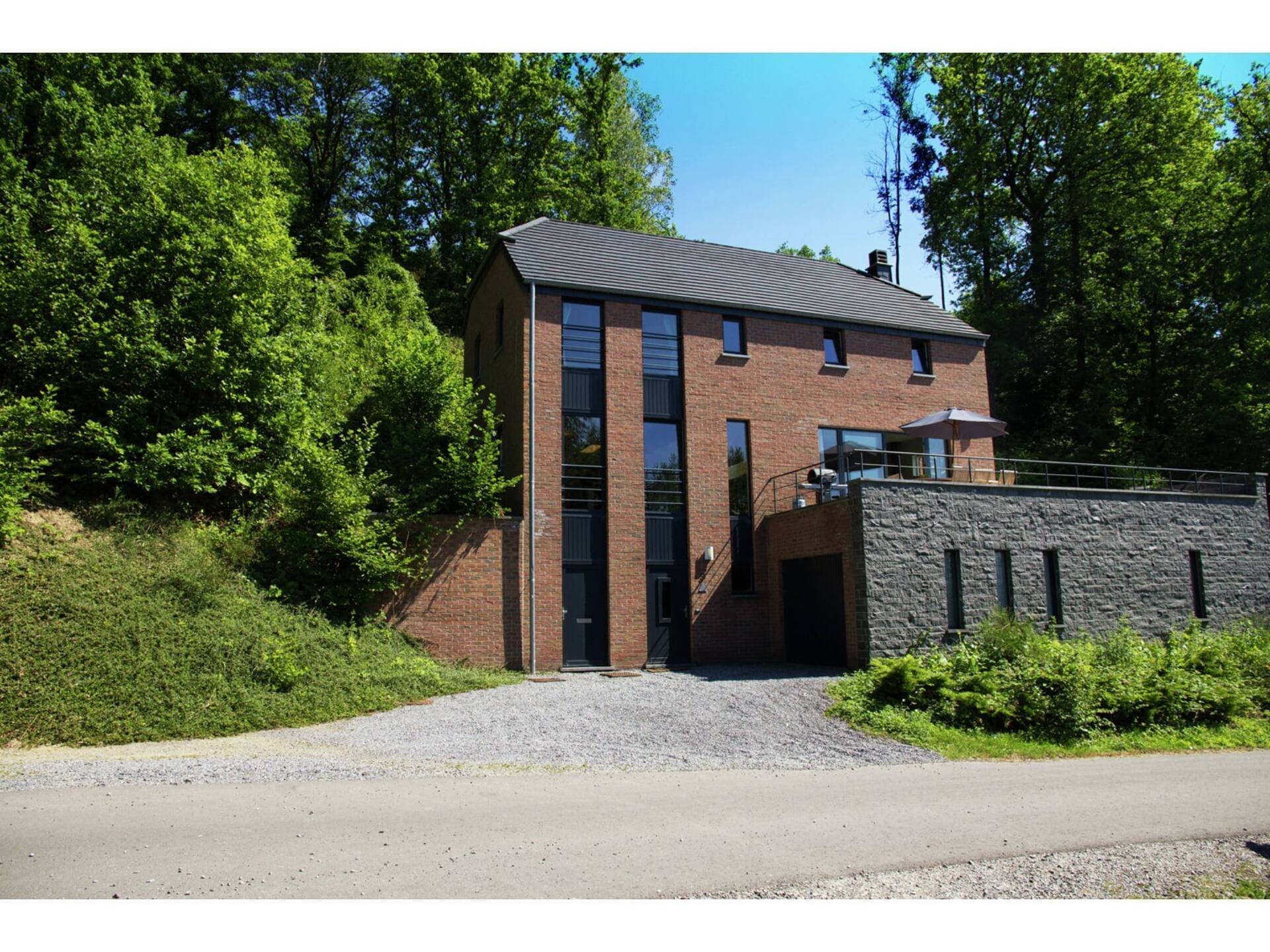 Durbuy Villa with Sauna