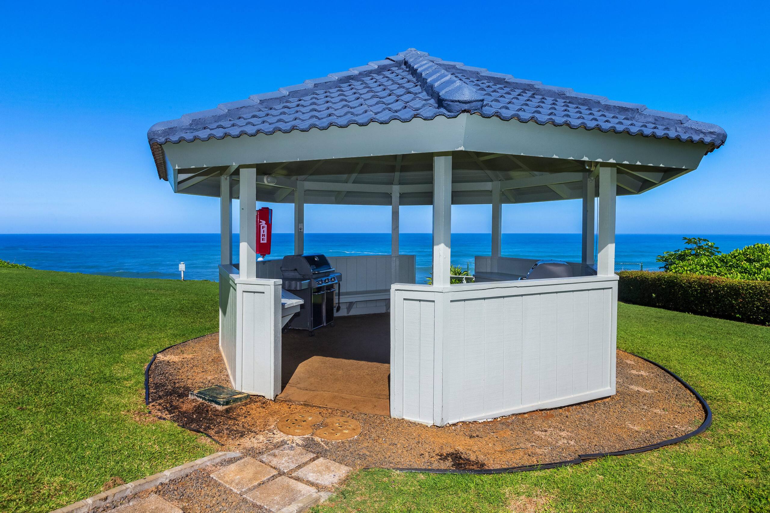 Condo in Princeville · ★4.86 · 2 bedrooms · 3 beds · 2 private baths - Image 29