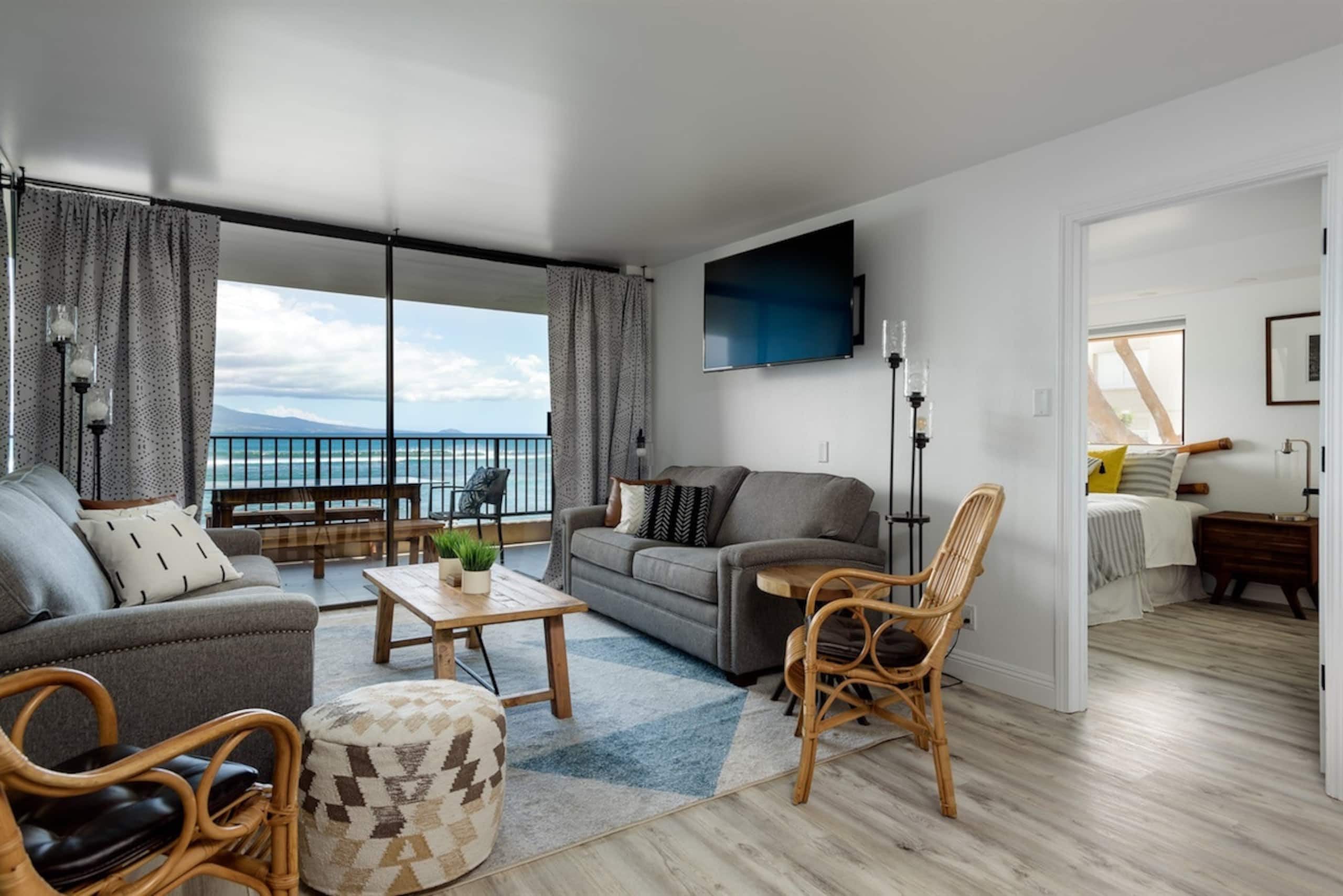 Condo in Wailuku · ★4.92 · 3 bedrooms · 5 beds · 2 private baths - Image 2