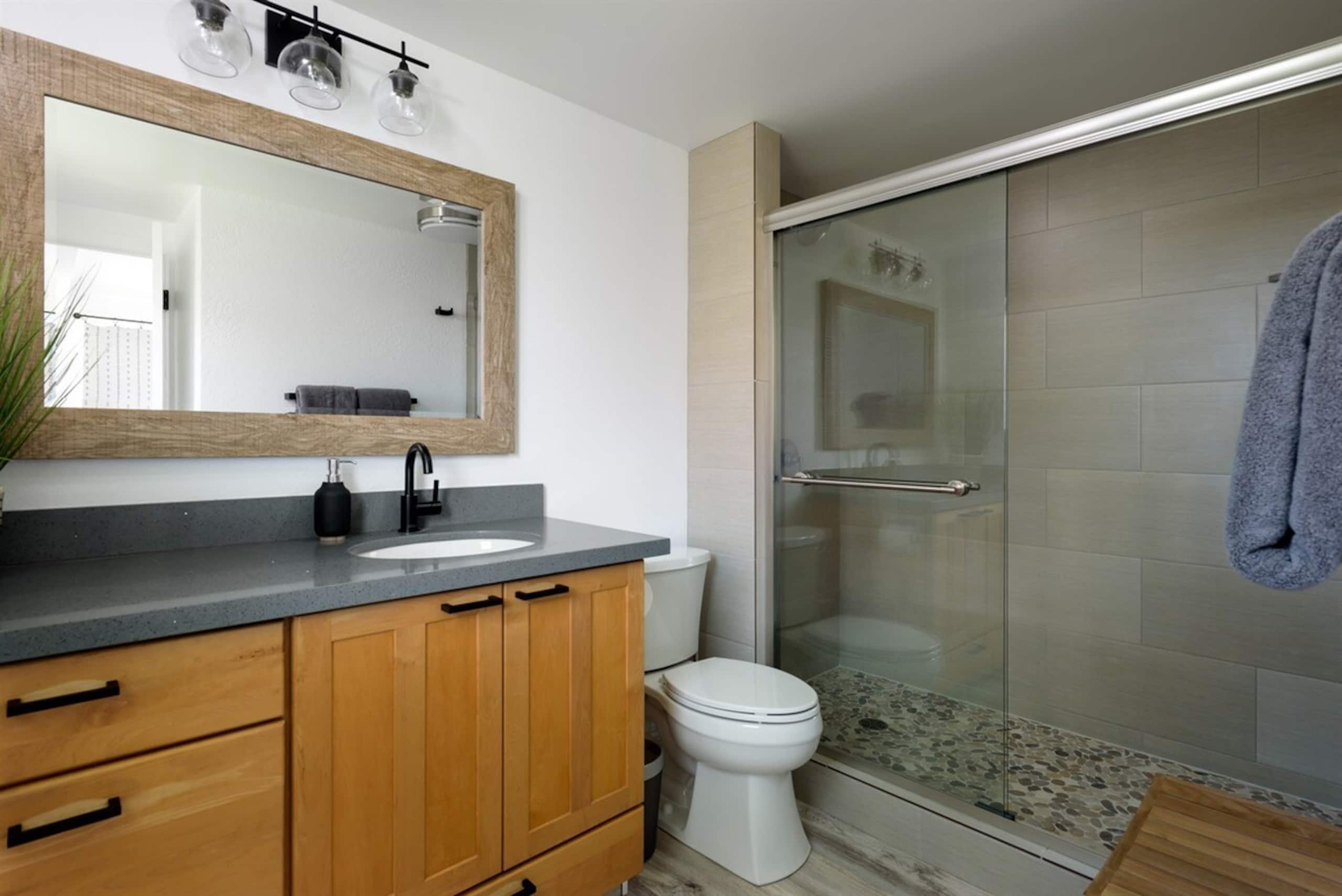 Condo in Wailuku · ★4.92 · 3 bedrooms · 5 beds · 2 private baths - Image 10