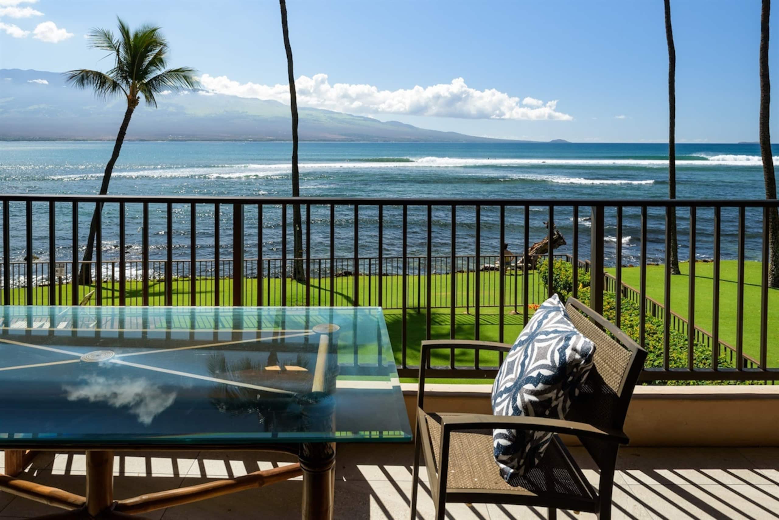 Condo in Wailuku · ★4.92 · 3 bedrooms · 5 beds · 2 private baths - Image 11