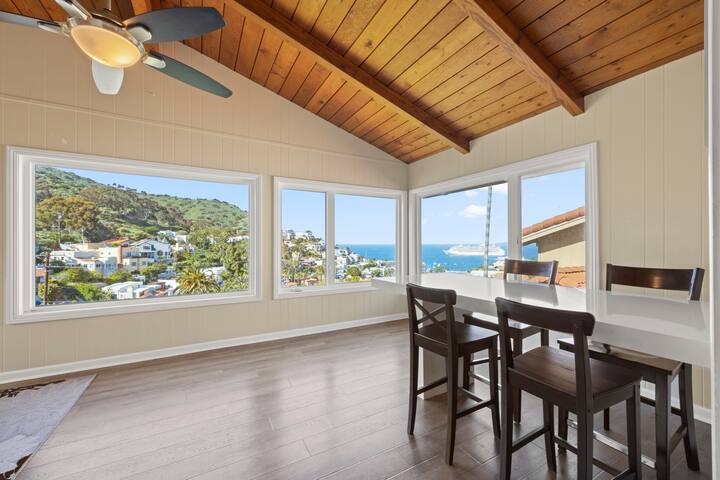 Hilltop House: Upgraded home with views & Cart. gallery image 3