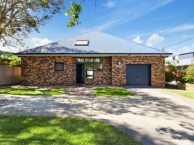 Surf Break gallery image 3