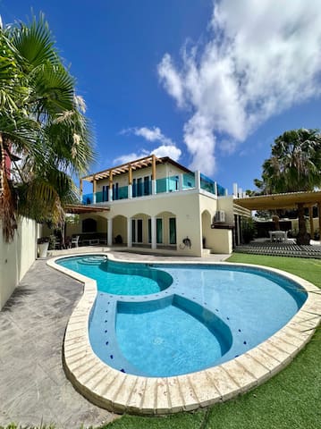 Merlot Villas Aruba managed Airbnb listing 1