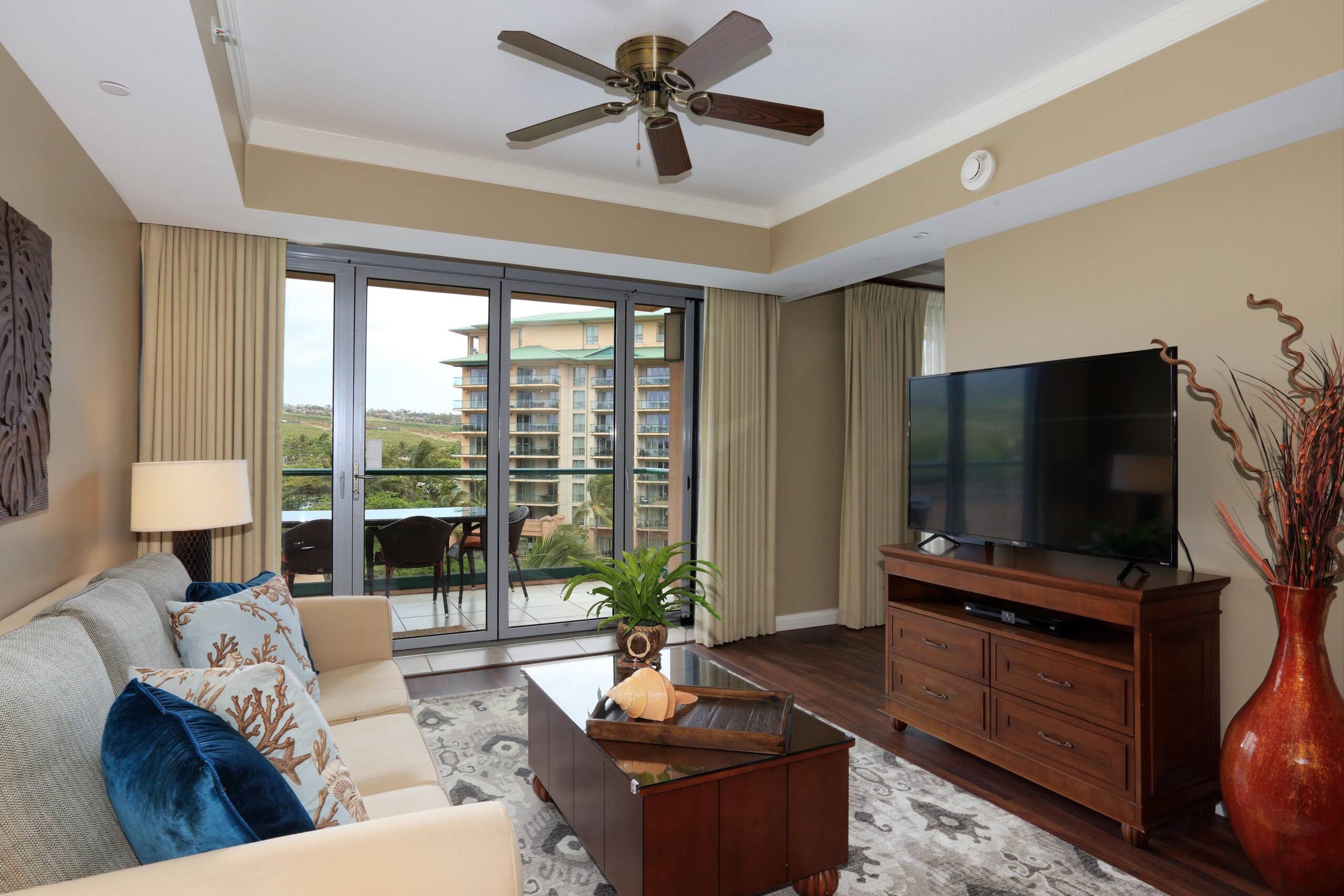 Condo in Lahaina · ★5.0 · 1 bedroom · 3 beds · 1 bath - Image 14
