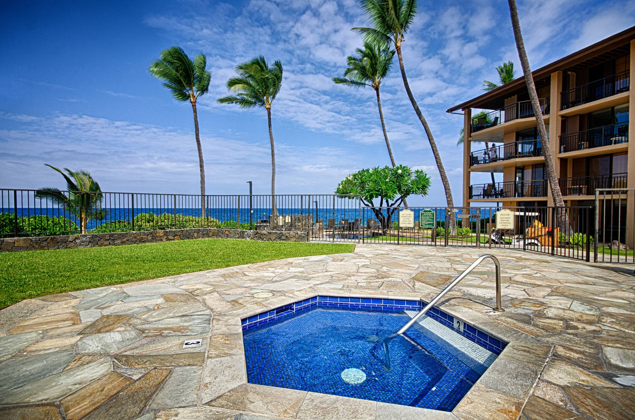 Condo in Kailua-Kona · ★4.72 · 1 bedroom · 2 beds · 1 bath - Image 18