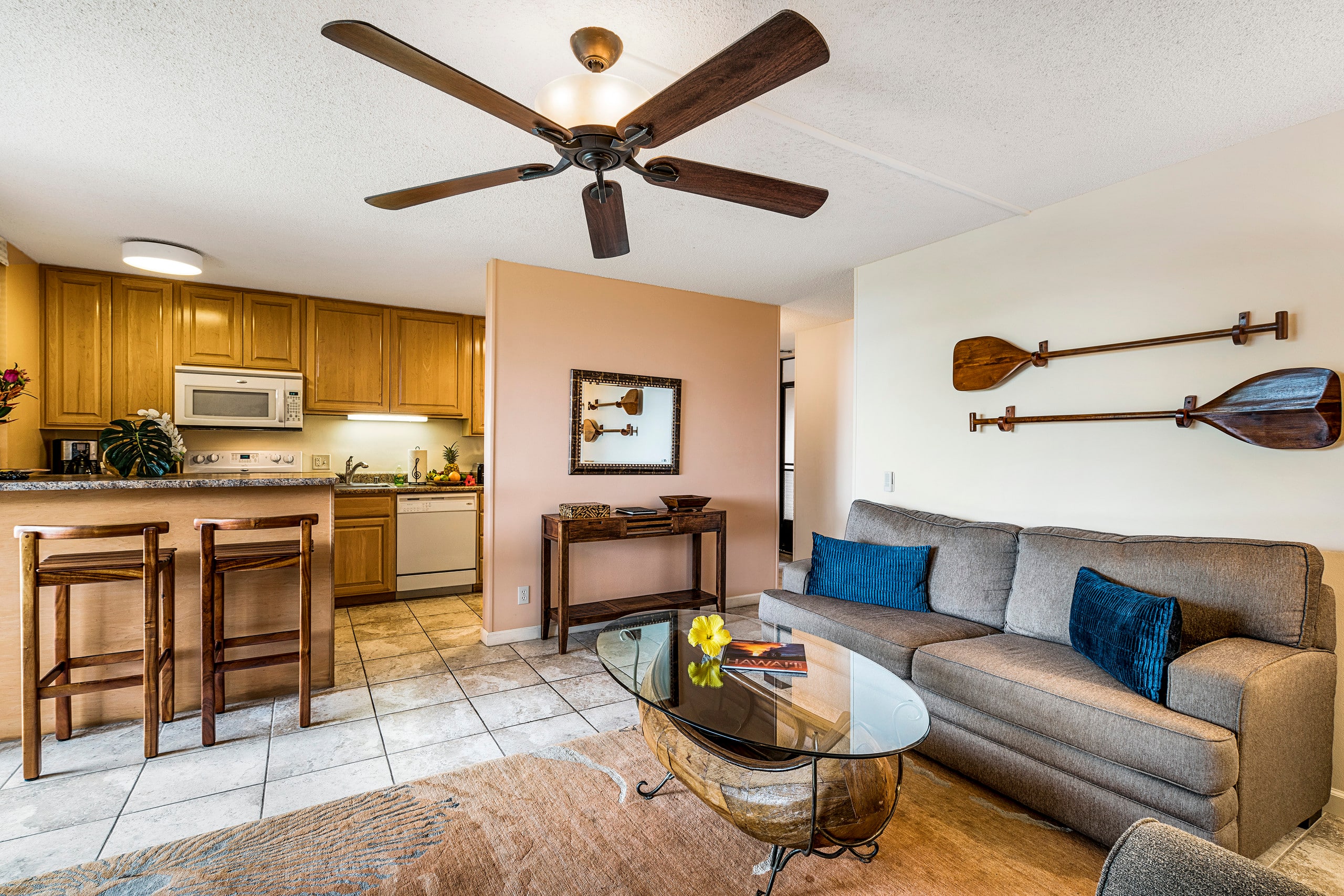 Condo in Kailua-Kona · ★4.72 · 1 bedroom · 2 beds · 1 bath - Image 10