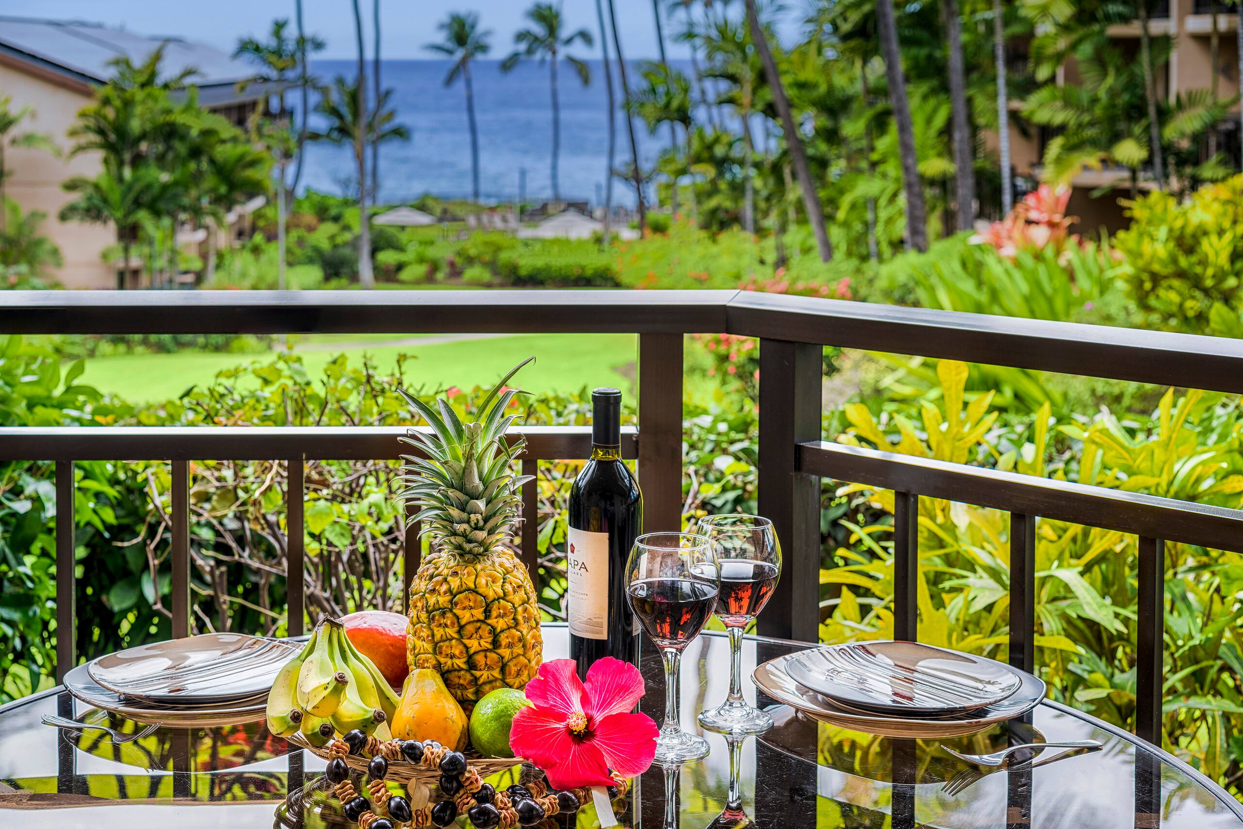 Condo in Kailua-Kona · ★4.72 · 1 bedroom · 2 beds · 1 bath - Image 6
