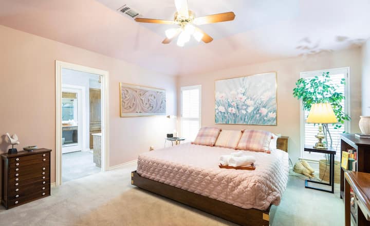 This master bedroom features the a very comfortable Casper mattress so you can have a great nights sleep.