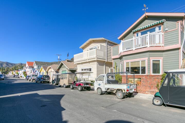 Avalon Home, 1 Block From Beach,Shops, A/C + WIFI gallery image 2