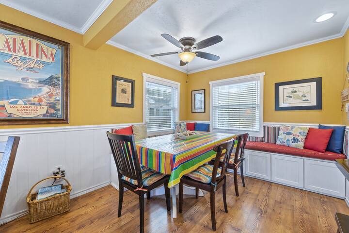 315E Upper unit – Spacious, colorful 2nd level gallery image 4