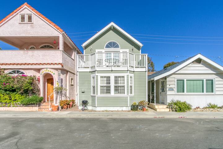 219D:Updated Two-Level Home+Mnt Views gallery image 2