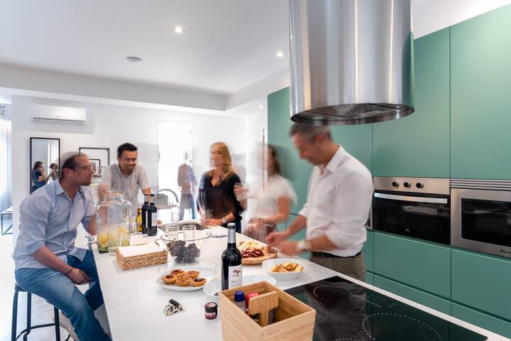 Feel Porto Pinot Townhouse gallery image 3